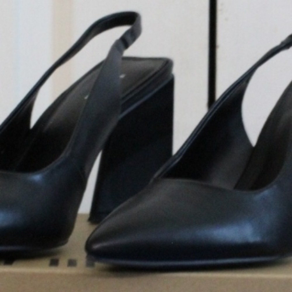 Black shoe